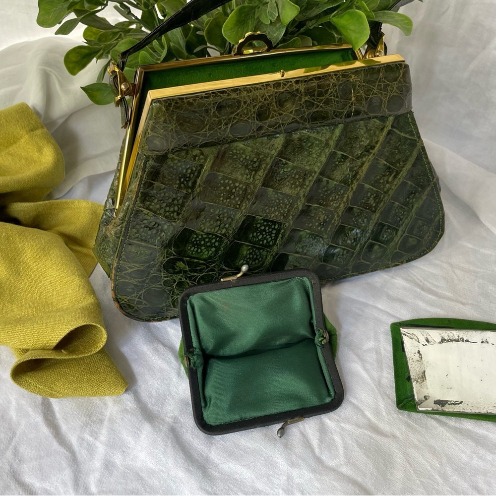 1940’s Z.Shaftal Cuban Crocodile handbag – Authentic Genuine Exotic Leather